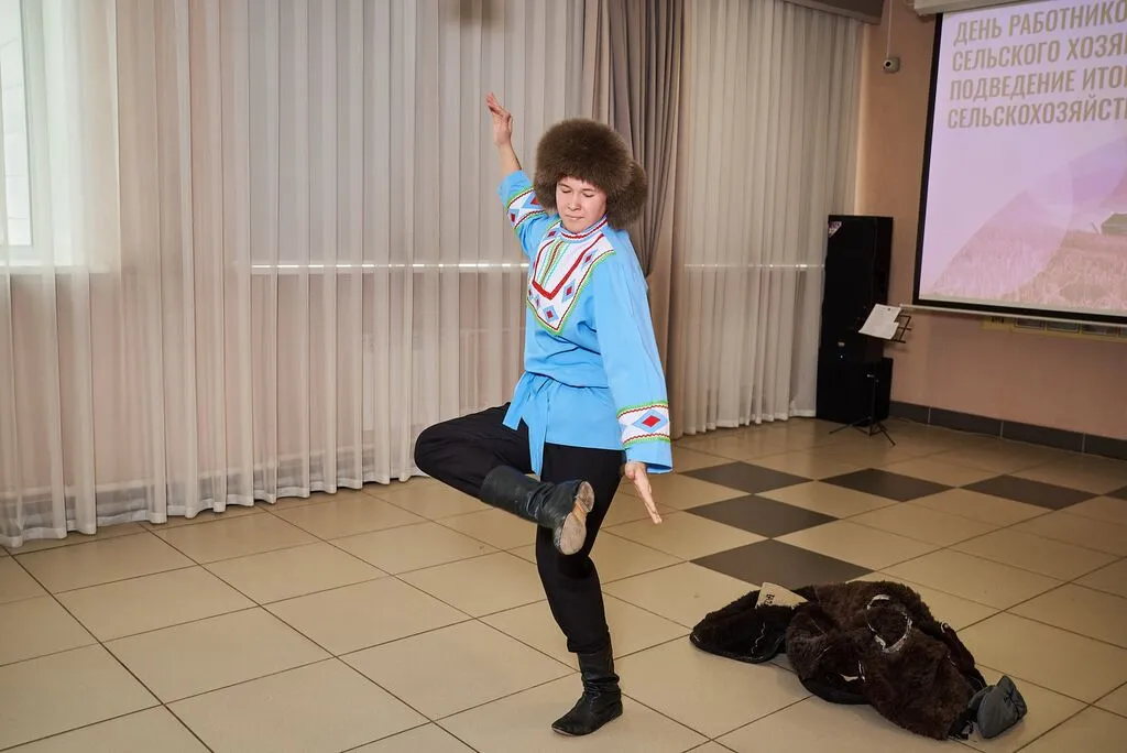 060-UJ_TM9BoJbIjHfsjfiD9h579wQxMxQ38ho-T6VcvcjOIe1vEO-9Qey9EQHlaszGxvxov7d780wPC