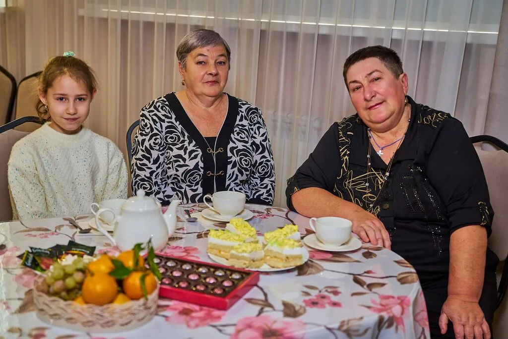 011-gxQzYT7X1IKoi9KyHLI99HrU2ausC9_pBIL9YsbALstaKBQd-gVjPS-kTf1Sww2UkELUKXp7ffgw