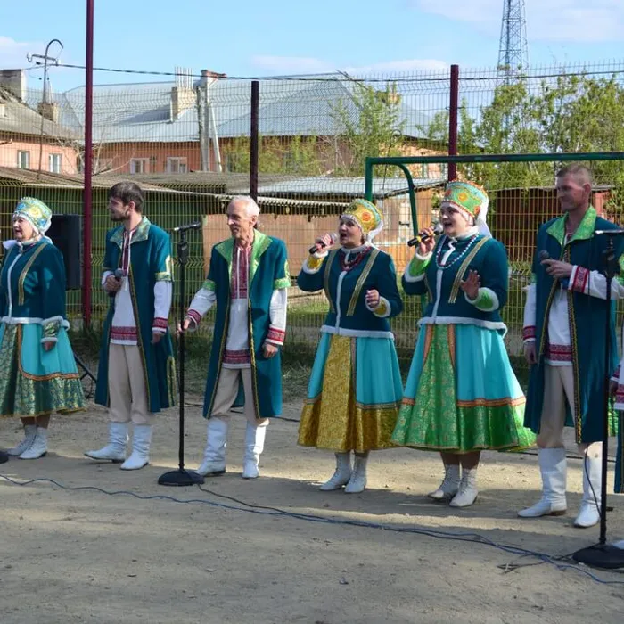 Праздник двора «У самовара я и мои соседи».  