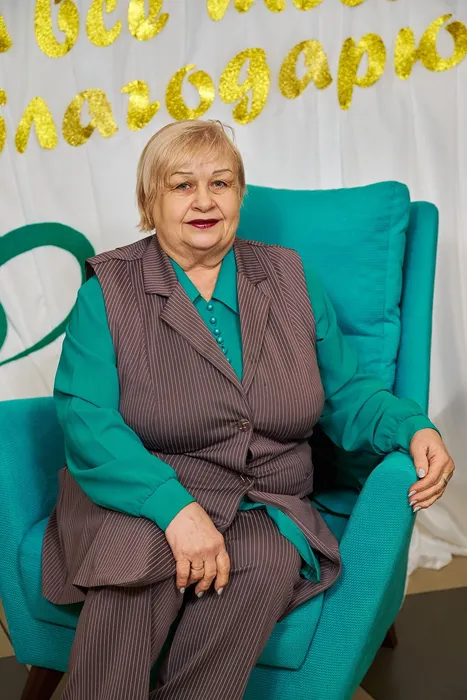 019-alsxBpUM00EehxEPc_oyOMy6r1iDnvgHujx6J-hwFtotY9h3YhsJezC3j0Nv8kRd4-vaHOHf5KKe