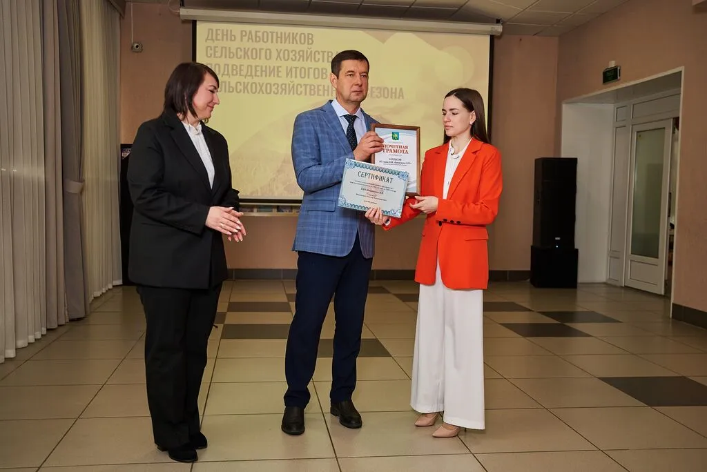 040-3lMbGLeRXNdr65uxjDYPrYZDtzqMVWxAzNBxraApY1JaJLgADhGdv92KTUk8zjEhrHf8s1giaBDU