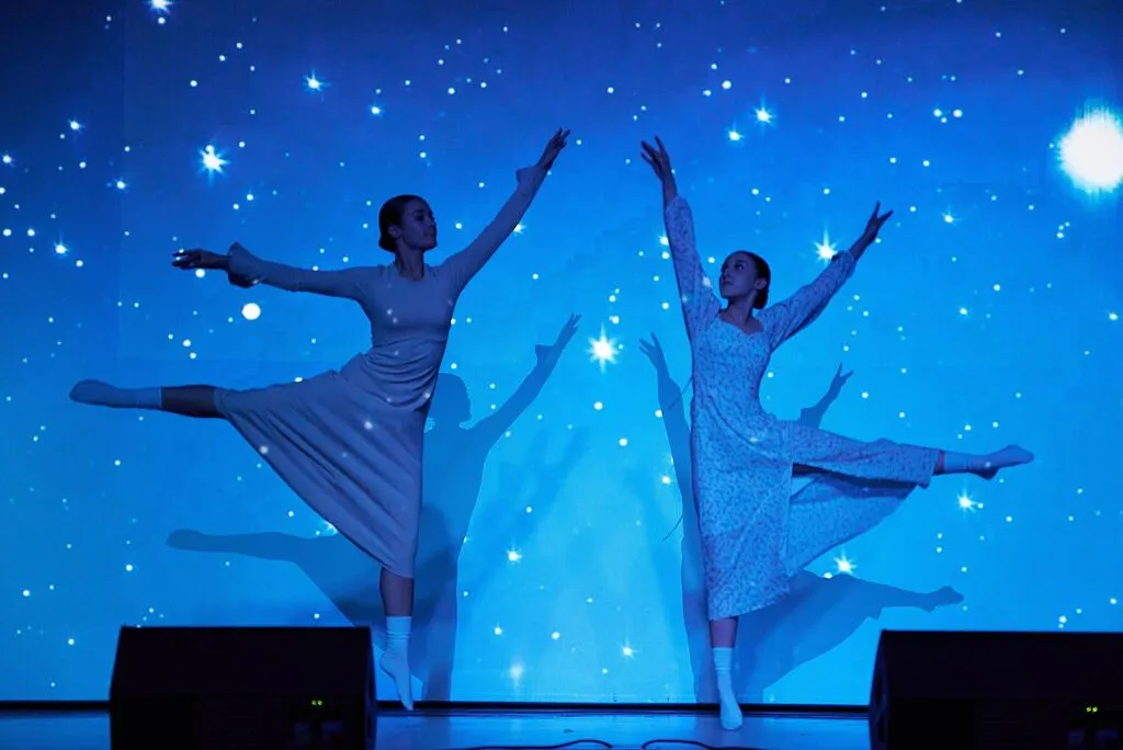 054-YbZuHrhChrU93_aIg-ZreOzlfXgQMAXEF83_qQ5Myt_9EsAHrLo9srSQGVFLtXG09JHG5Kqtz7He