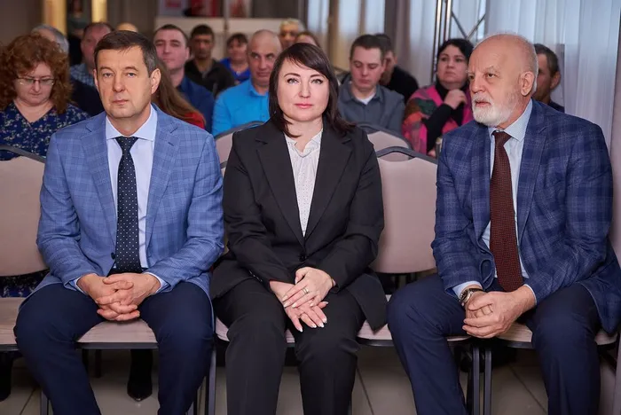 001-A9PUgbR7UcyeNiaH8hTHgKzN4fwO3eZfwi9Dzy5pCNOCdvGKwxbmfMiSGnEa_kKpPLrV1MCGDe-9