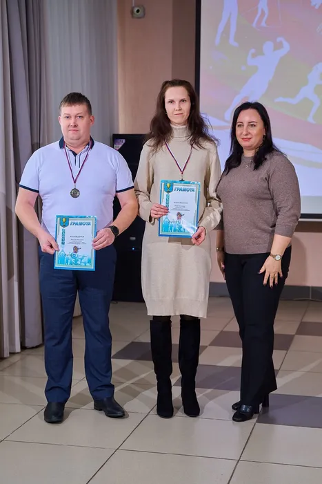 25-K3IKaEHDoRGf3S3e70QQAiQkYAvzdNXB5kI-NI4MHARoZXgBsh6rSK3BhkA4W33jFEa9bPNOpF9ZS