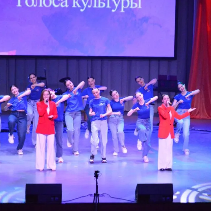 «Красками разными!». 