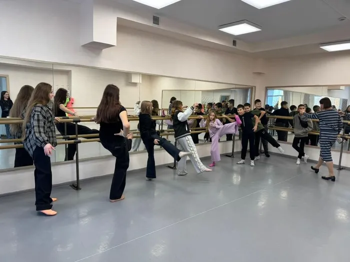 nISOwPVldK_aUajbVTCWB_397aipF0TsvF6La31yRDBMlgGbXsyypAMR-ogRI84b1QIuL0tuAZGE0Z8ZorAPFyVB