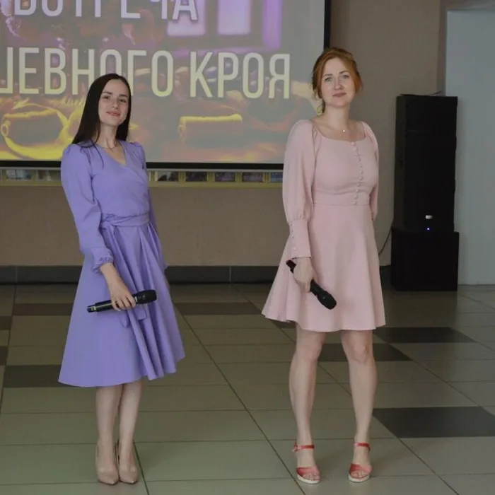 Тёплая встреча ветеранов швейной фабрики "Шанс" в РДК им. Кирова