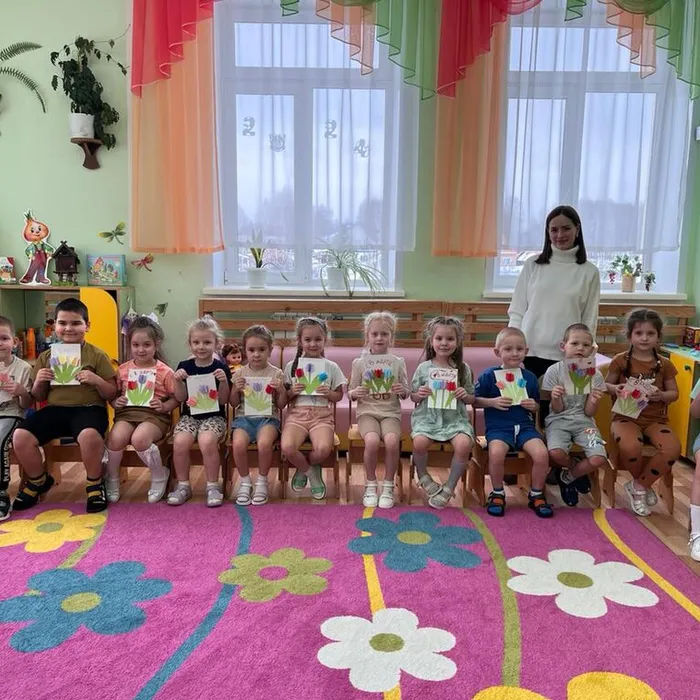 Малыши спешат поздравить своих самых дорогих людей с Международным женским днём! 