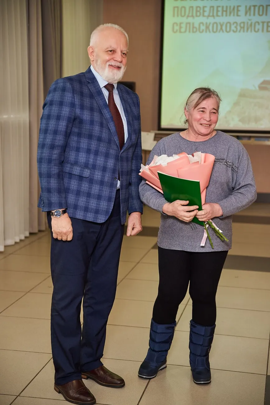 073-9uNMsFiyfUfcrs5bPo-RiJy09GkMEz0CA2-oGpICS2LZel650kFzv6k43fuilX_2rWMwza7dtmpf